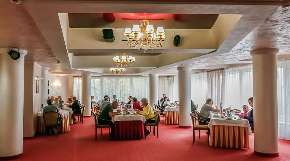 Зал ресторана санатория Джинал в Кисловодске